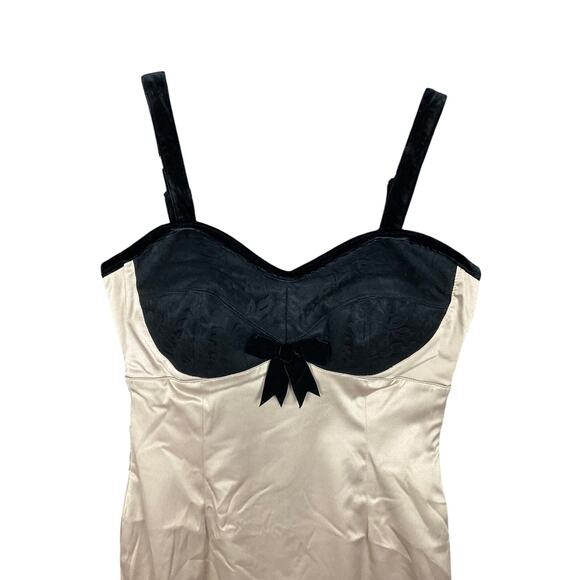 PINUP Girl DEADLY DAMES Wiggle Courtesan Dress Champagne NWT M Retro Glam - Picture 7 of 11